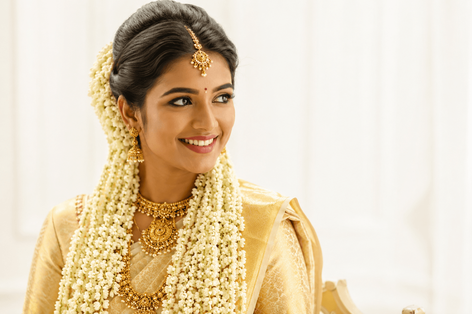 Woman wearing premium jasmine buds